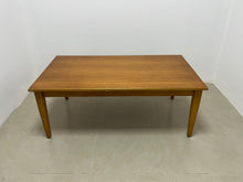 Load image into Gallery viewer, Coffee Table